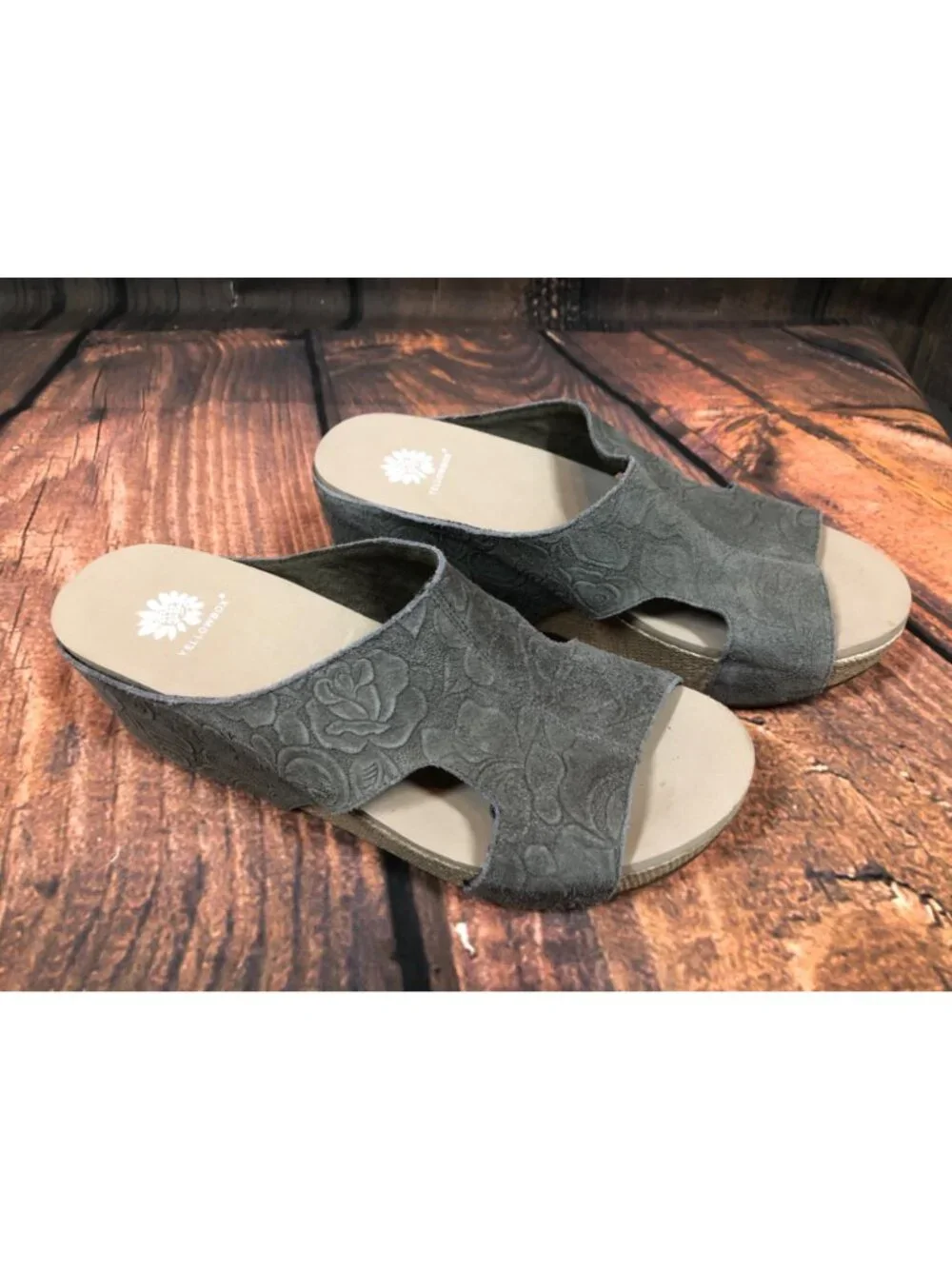 YellowBox Basia Sage Floral Embossed Wedge Sandals Womens 9.5 (s5p) - Picture 2 of 11